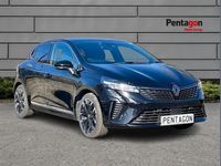 Used Renault Clio V Techno 140 HP (102 kW) 2024 Black Hatchback