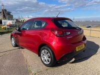 Usado Mazda 2 2016 Vermelho Citadino