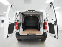 Used Peugeot Expert Premium 145 HP (106 kW) 2022 White Van