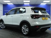 Used VW T-Cross SE 95 HP (69 kW) 2019 White SUV