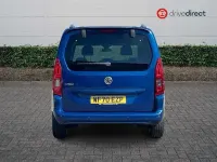 Begagnad Vauxhall Combo Elite 130 HK (95 kW) 2020 Blå Minibuss