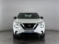 Używany Nissan Juke Acenta 114 KM (83 kW) 2023 Biały SUV
