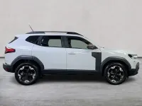 Used Dacia Duster Extreme 140 HP (102 kW) 2025 White Hatchback