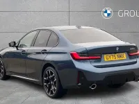Usado BMW 330e M Sport 292 HP (214 kW) 2025 Azul Sedan