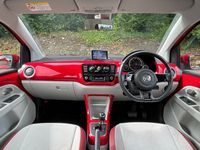 Usado VW up! high up! 65 HP (47 kW) 2024 Vermelho Citadino
