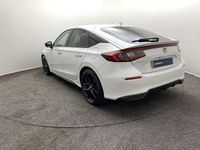 Begagnad Honda Civic Hybrid 143 HK (105 kW) 2022 Vit Halvkombi