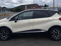 Used Renault Captur Dynamique 90 HP (66 kW) 2017 White SUV