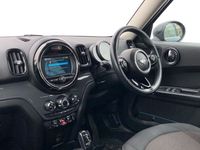 used Mini Cooper Countryman HATCHBACK 1.5 5dr Auto [7 Speed] [Roof & Mirror Caps In Black, Tinted Glass]