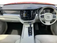 Used Volvo XC60 Momentum 190 HP (139 kW) 2020 Red SUV