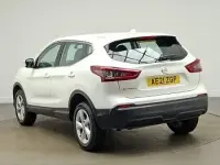 Used Nissan Qashqai Acenta Premium 157 HP (115 kW) 2021 White SUV