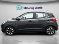 Used Hyundai i10 Advanced 67 HP (49 kW) 2023 Grey Hatchback