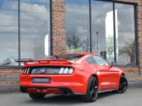 Usado Ford Mustang Fastback 350 HP (257 kW) 2018 Vermelho Coupé