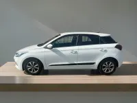Used Hyundai i20 SE 84 HP (61 kW) 2019 White Hatchback