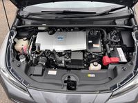 Usado Toyota Prius 2025 Gris Utilitario