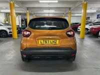 Used Renault Captur Dynamique 90 HP (66 kW) 2017 Orange SUV