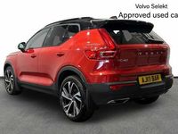 Used Volvo XC40 R-Design Pro 188 HP (138 kW) 2019 Red SUV