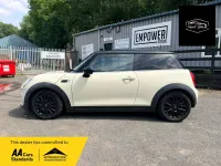 Used Mini Cooper Hatch 136 HP (100 kW) 2014 White Hatchback