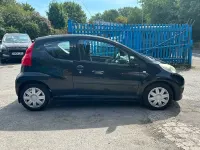Used Peugeot 107 68 HP (50 kW) 2011 Black Hatchback