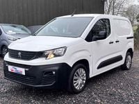 Used Peugeot Partner Premium 100 HP (73 kW) 2022 White MPV