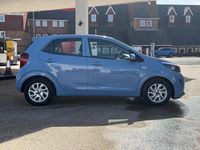 Used Kia Picanto 66 HP (48 kW) 2018 Blue Hatchback