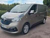 Used Renault Trafic 2018 Beige MPV