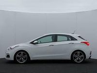 Used Hyundai i30 Turbo 186 HP (136 kW) 2015 White Hatchback