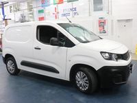Used Peugeot Partner 100 HP (73 kW) 2020 White MPV