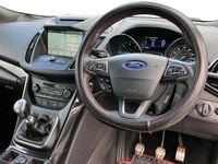 Begagnad Ford Kuga ST-Line 180 HK (132 kW) 2019 Vit SUV