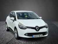 Used Renault Clio IV Expression+ 75 HP (55 kW) 2013 White Hatchback