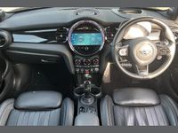 Used Mini John Cooper Works 228 HP (167 kW) 2022 Green Hatchback