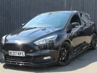 Used Ford Focus ST 250 HP (183 kW) 2015 Black Hatchback