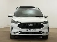 Used Ford Kuga ST-Line X 243 HP (178 kW) 2025 Frozen white SUV