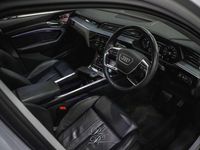 Used Audi e-tron Comfort 300 kW (408 HP) 2020 White SUV