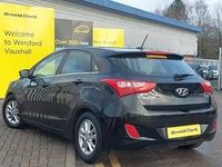 Used Hyundai i30 SE 110 HP (80 kW) 2016 Black Hatchback