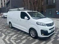Second-hand Vauxhall Vivaro Sportive 100 CP (73 kW) 2020 Alb Monovolum