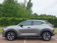 Usado Nissan Juke Acenta Premium 114 CV (83 kW) 2025 Gris SUV