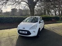 Używany Ford Ka Zetec 69 KM (50 kW) 2016 Biały Hatchback
