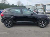 Begagnad Volvo XC40 Plus 2023 Svart SUV