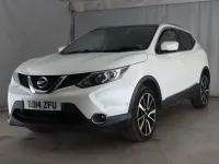 Used Nissan Qashqai Tekna 2014 White SUV