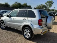 Used Toyota RAV4 147 HP (108 kW) 2005 Silver SUV
