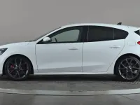 Usado Ford Focus ST 190 HP (139 kW) 2021 Branco Citadino