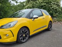 Used Citroën DS3 90 HP (66 kW) 2015 Yellow Hatchback