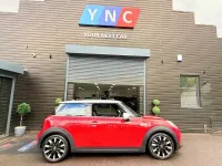 Used Mini Cooper SE Hatch 135 kW (184 HP) 2020 Red Hatchback