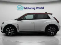 Used Renault R5 Urban 88 kW (120 HP) 2025 Hatchback