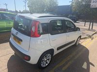 Usado Fiat Panda Lounge 85 HP (62 kW) 2018 Branco Citadino
