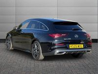 Used Mercedes CLA200 Executive 161 HP (118 kW) 2025 Black Estate