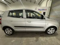 Used Kia Picanto 64 HP (47 kW) 2009 Silver Hatchback