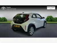 Used Toyota Aygo X PURE 72 HP (52 kW) 2023 White SUV