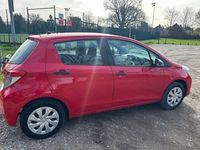 used Toyota Yaris S 1.0 VVT-I T2 5d 70 BHP Hatchback