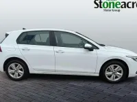Used VW Golf VIII Life 131 HP (96 kW) 2024 White Hatchback